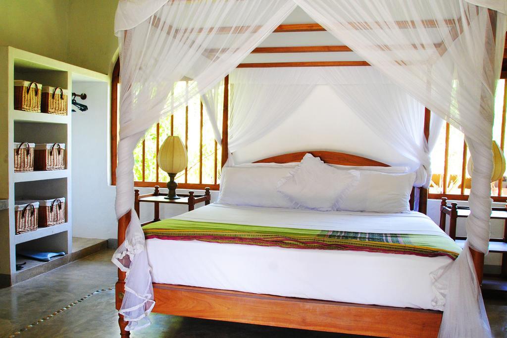 Khomba Beach House Alankuda Extérieur photo