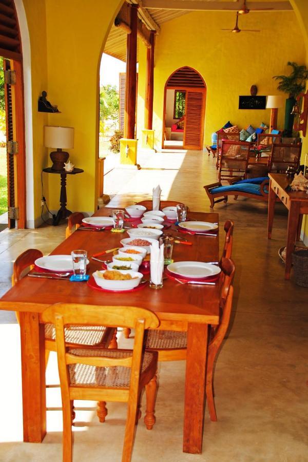 Khomba Beach House Alankuda Extérieur photo